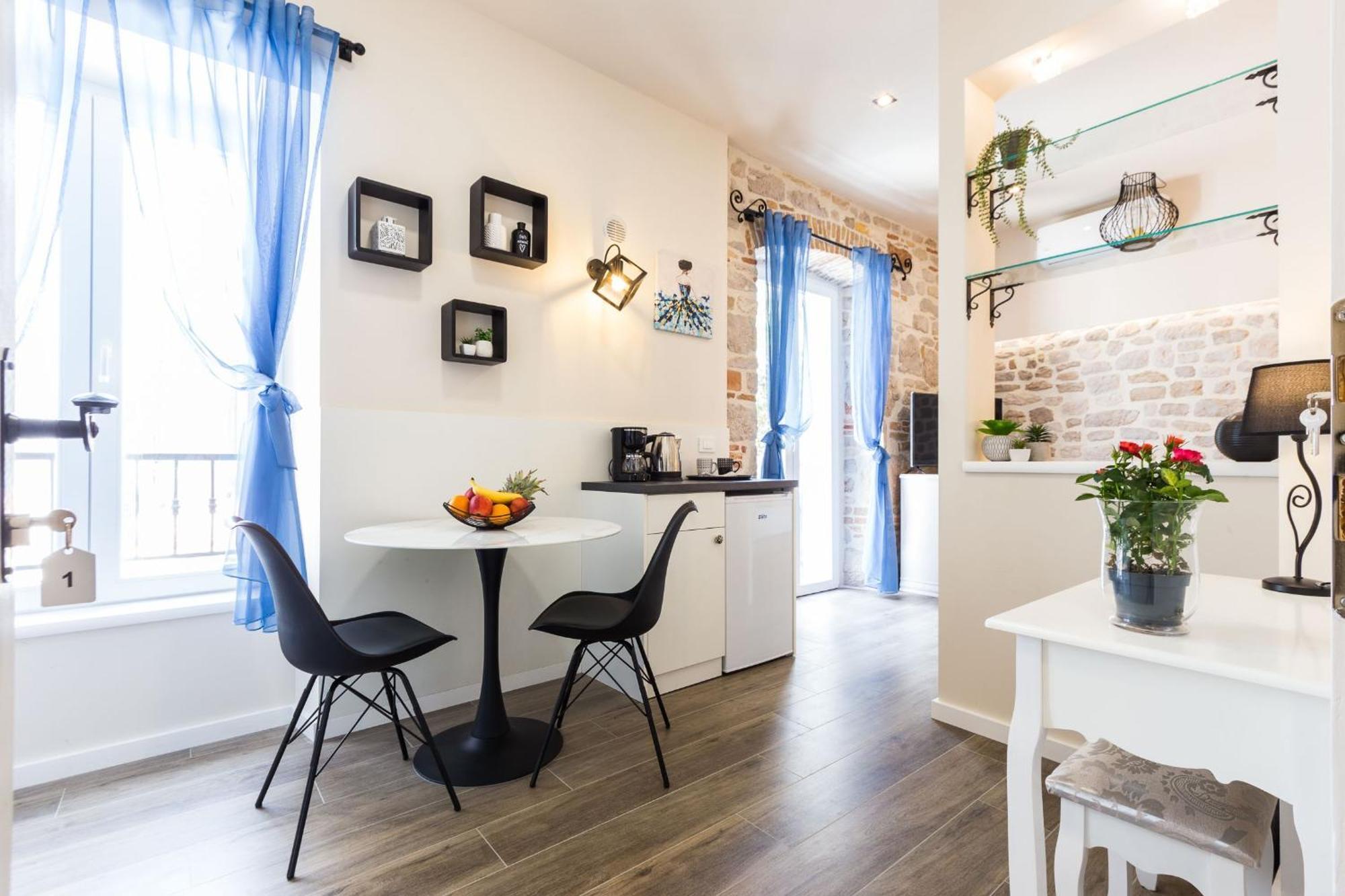 Angie Central Rooms Zadar Rom bilde